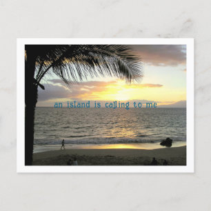 Carte Postale "une île m'appelle" promenade solitaire sur la pla
