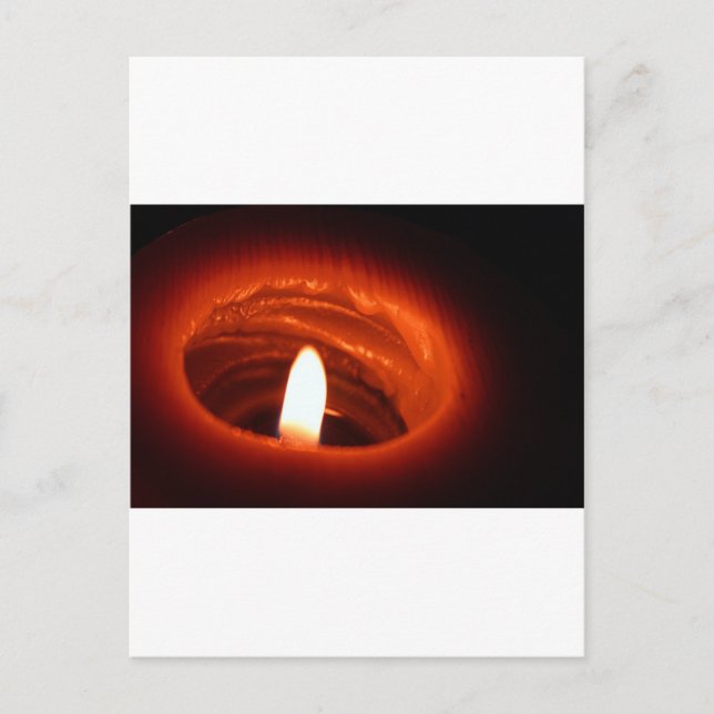 Carte Postale Une lumière dans l'obscurité (Devant)