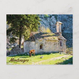Carte Postale Une petite église dans les montagnes du Monténégro