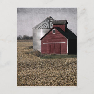 Carte Postale Une scène de ferme rurale après la récolte
