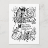 Une vieille femme dans une crèche de chaussures ri
