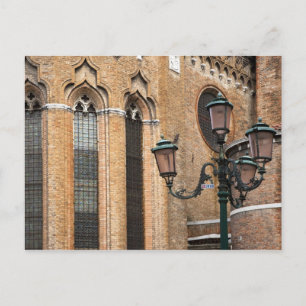 Carte Postale Venise, Vénétie, Italie - Un lampadaire est debout