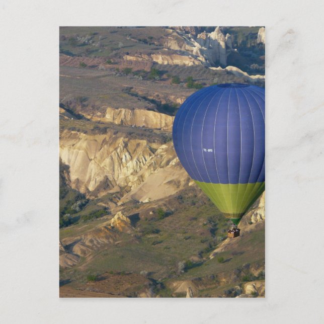 Carte Postale Vers le haut, vers le haut et vers le bas (Devant)