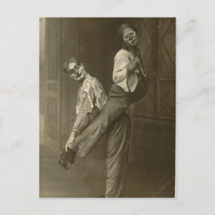 Carte Postale Victorian Weird Deux Clowns et un Stunt