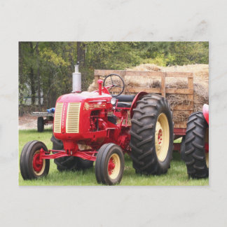 Carte Postale Vieux tracteur de Cockshutt avec un chariot de