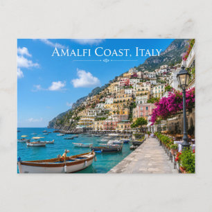 Carte Postale Village méditerranéen ensoleillé au bord de la mer
