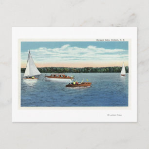 Carte Postale Vue de la voile et des bateaux à moteur sur le lac
