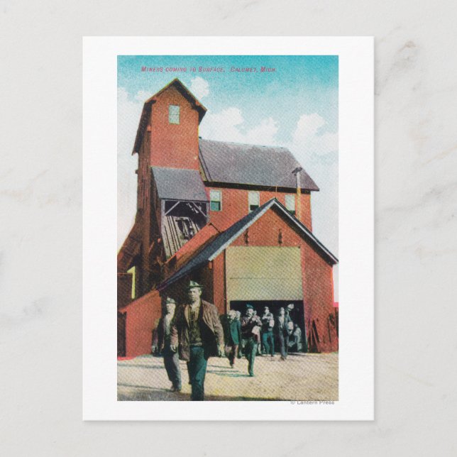 Carte Postale Vue extérieure d'une mine, travailleurs sortant (Devant)