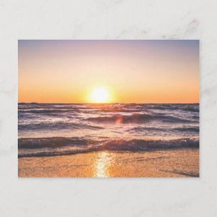 Carte Postale Vue pittoresque sur l'océan au coucher du soleil