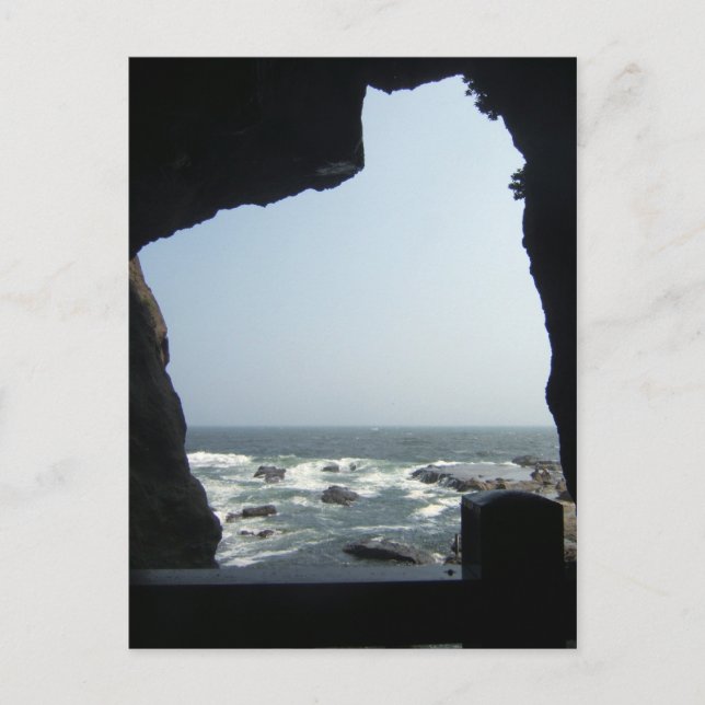 Carte Postale Vue sur la mer depuis une grotte (Devant)