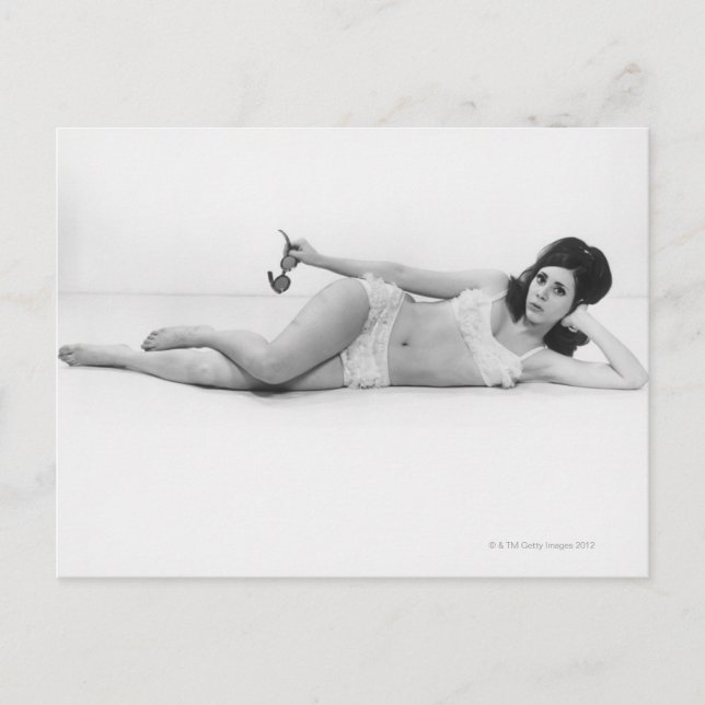 Carte Postale Woman à Swimwear (Devant)