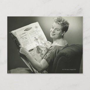 Carte Postale Woman Sitting in chaise