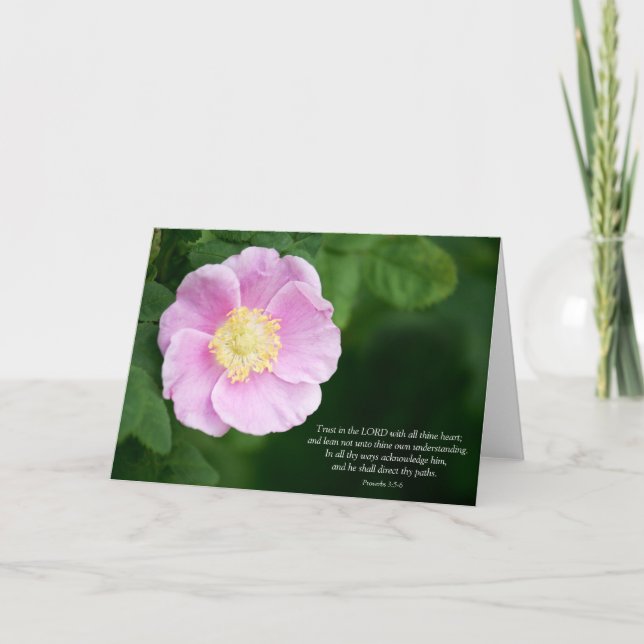 Carte Proverbes 3:5-6 Bible chrétienne Verse Fleur rose (Devant)