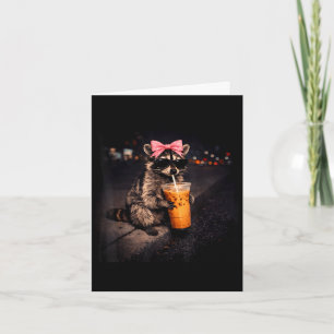 Carte Raton laveur mignon buvant un café glacé raton lav
