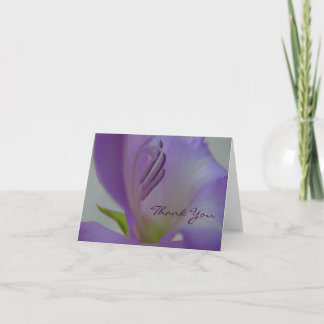 Carte rêveuse pourpre de fleur merci