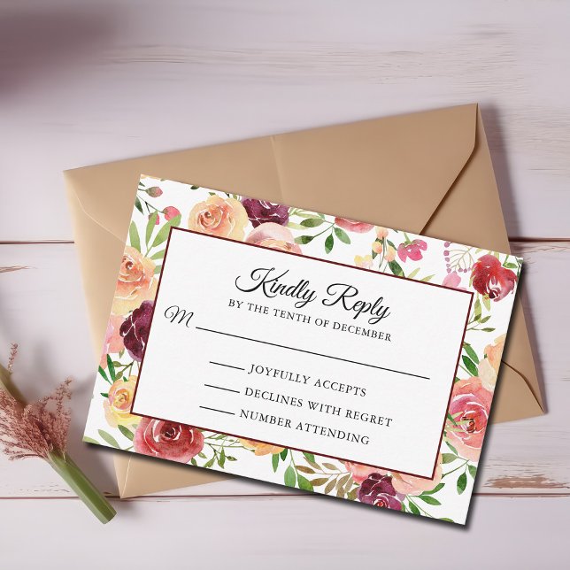 Carte RSVP Burgundy Red Floral élégant mariage (Créateur téléchargé)