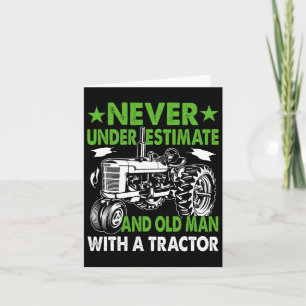 Carte Sous-estimer un vieil homme avec un tracteur
