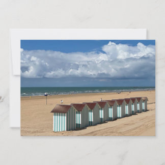 Carte Sur la plage sous les nuages