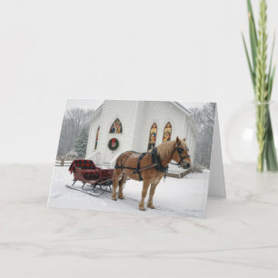 Carte Traîneau à cheval de Noël attendant près d'une cha
