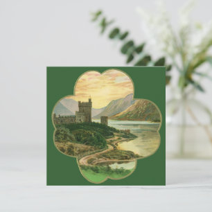 Carte Trèfle doré chanceux vintage avec un château irlan