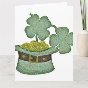 Carte trèfles et un chapeau plein d'or pour la Saint-Pat