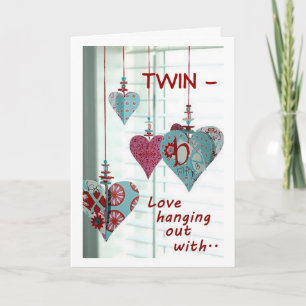 CARTE TWIN LOVE HANGING OUVERT AVEC LE SOUHAIT DE L'ANNI