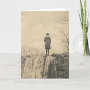 Carte Un homme sur une falaise