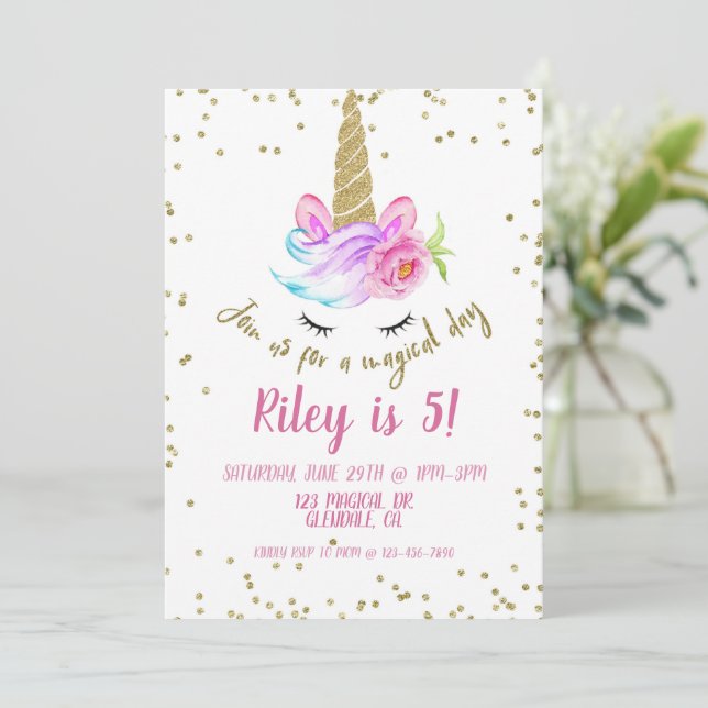 CARTE UNICORN, MAGIQUE, ANNIVERSAIRE, ENFANTS (Debout devant)