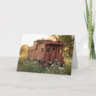 Carte Vieux wagon de queue d'anniversaire dans un champ 