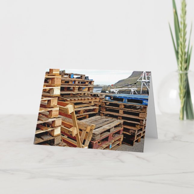 Carte Wooden Pallets on the Dock Card (Devant)
