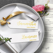 Cartes de nom de table de mariage élégantes en or 