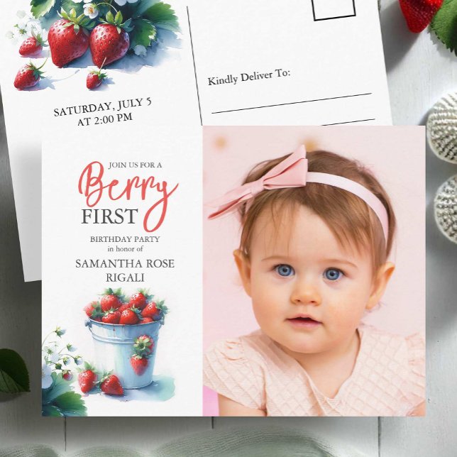 Cartes d'invitation pour le premier anniversaire d (Berry first birthday invitations watercolor pint of strawberries with photo)