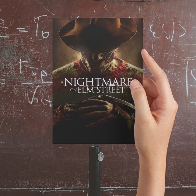 Cartes Pour Fêtes Annuelles A Nightmare on Elm Street | Affiche de film (Person holding postcard)
