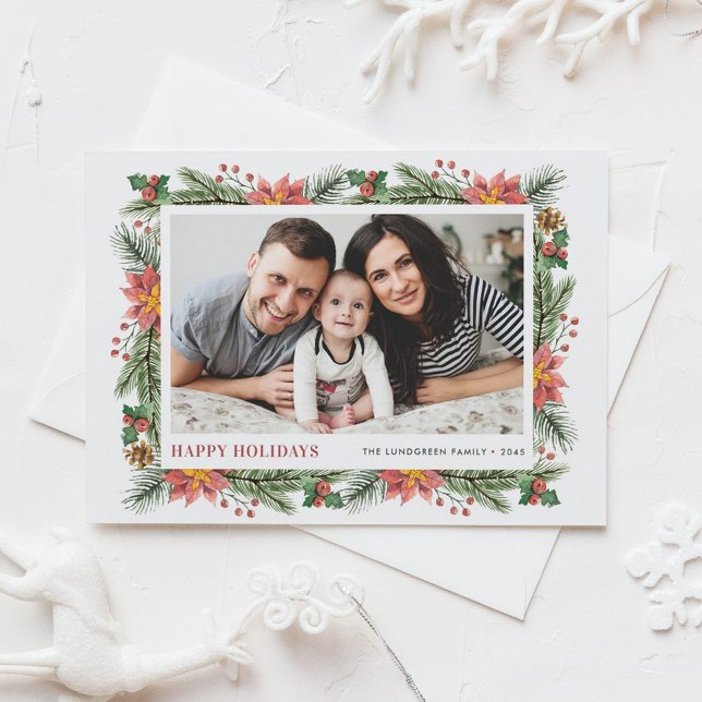 Cartes Pour Fêtes Annuelles Aiguilles de pin botanique et Poinsettias photo ca (Customizable Photo Holiday Card Featuring Watercolor Pine Needles, Pine Cones, Poinsettia & Berries)