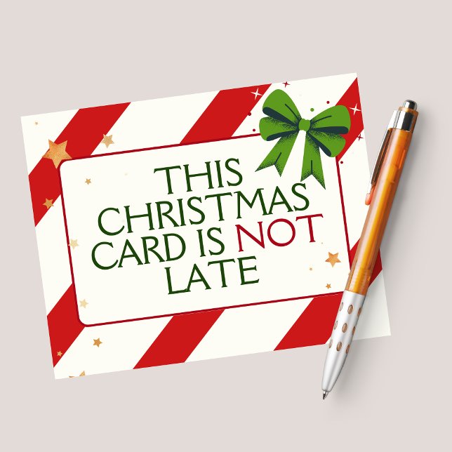 Cartes Pour Fêtes Annuelles Amusant Noël Famille Rétro Procrastination (This belated Christmas card explains that the Christmas season technically lasts till February.)