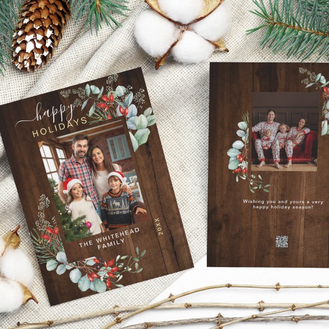Cartes Pour Fêtes Annuelles Aquarelle Botanique Verdure Photo Bois rustique (You will love these beautiful Christmas cards! They feature botanical watercolor pine and berries.)