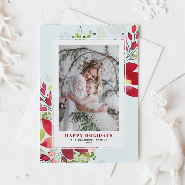 Cartes Pour Fêtes Annuelles Aquarelle rouge Fleurs de Noël Photo (Customizable photo holiday card featuring watercolor red red poinsettia and greenery)