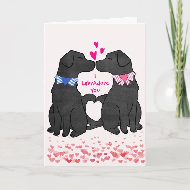 Cartes Pour Fêtes Annuelles Black Labs Personnalisés S'Embrassant pour la Sain (Devant)