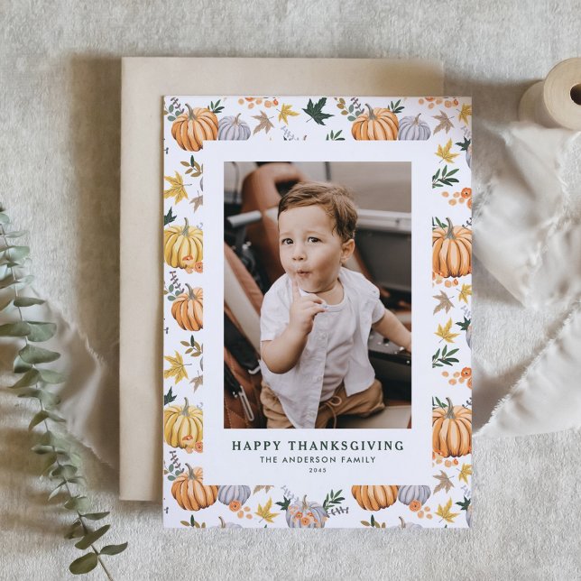 Cartes Pour Fêtes Annuelles Bon thanksgiving Citrouille de récolte d'automne p (Personalized Photo Thanksgiving Card with Pumpkins in Orange, Yellow and Grey)