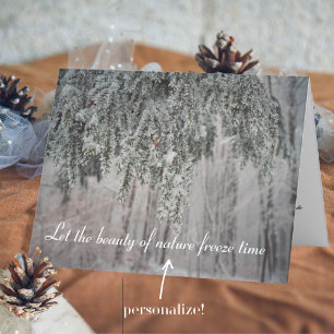 Cartes Pour Fêtes Annuelles Branches givrées et une forêt enneigée