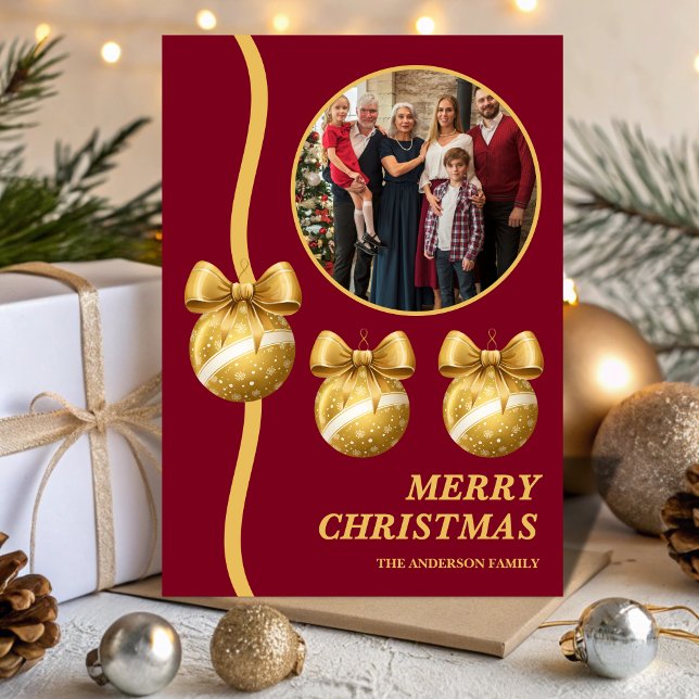 Cartes Pour Fêtes Annuelles Burgundy & Gold Ornaments Family Christmas Photo (Créateur téléchargé)