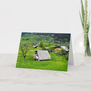 Cartes Pour Fêtes Annuelles Chalets dans une vallée alpine en Suisse