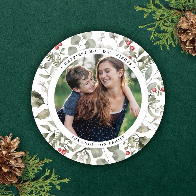 Cartes Pour Fêtes Annuelles Élégant blanc hiver verdure Wreath Photo Round (Créateur téléchargé)