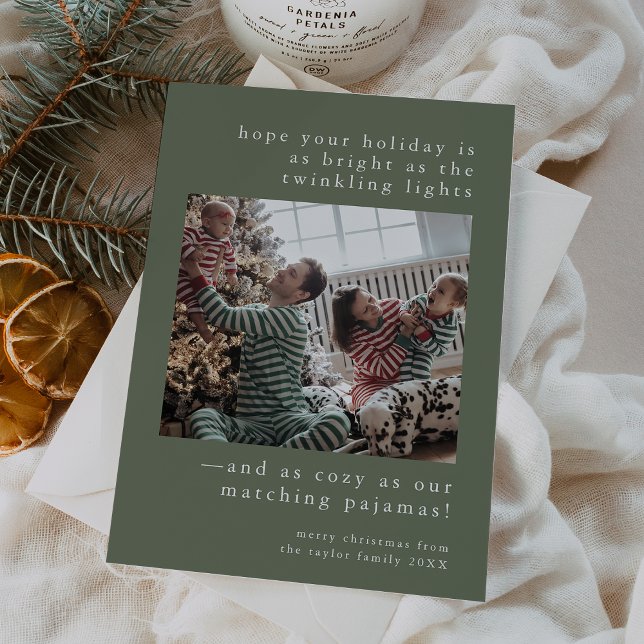 Cartes Pour Fêtes Annuelles EMELIA Green Cute Famille Photo Drôle Noël (EMELIA Green Cute Family Photo Funny Christmas Holiday Card)