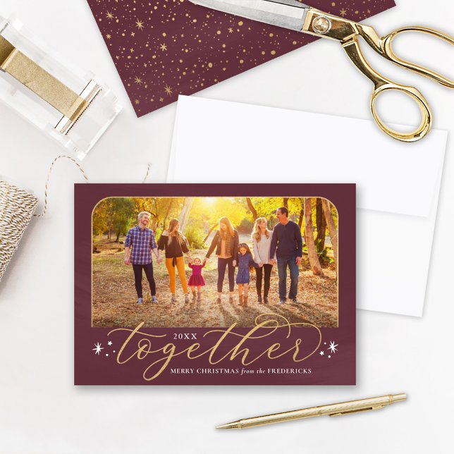 Cartes Pour Fêtes Annuelles Ensemble en 2022 Burgundy et Gold Family Photo (Créateur téléchargé)
