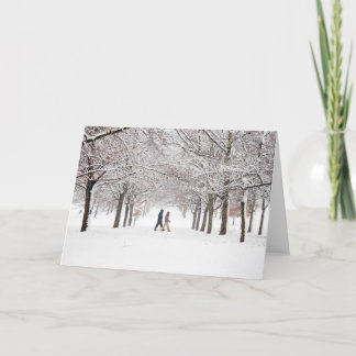 Cartes Pour Fêtes Annuelles Entre les arbres