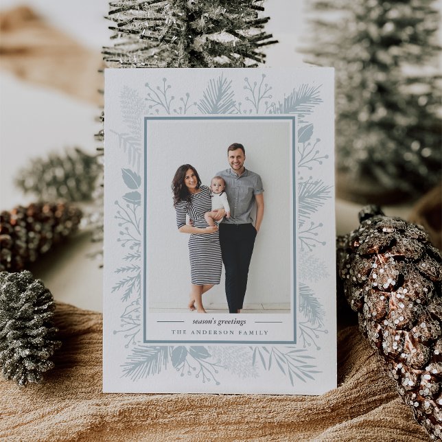 Cartes Pour Fêtes Annuelles Holly et Pine | BONNES FÊTES (Créateur téléchargé)