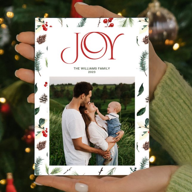 Cartes Pour Fêtes Annuelles Joy moderne Red Berry Botanique Photo Noël (Spread some cheer and share your favorite moments with this one-of-a-kind holiday card. )