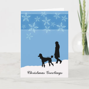 Cartes Pour Fêtes Annuelles Marchant un caniche dans la neige, salutations de