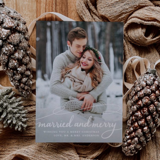 Cartes Pour Fêtes Annuelles marié et joyeux Stylish Swirl Mariage Photo (Créateur téléchargé)